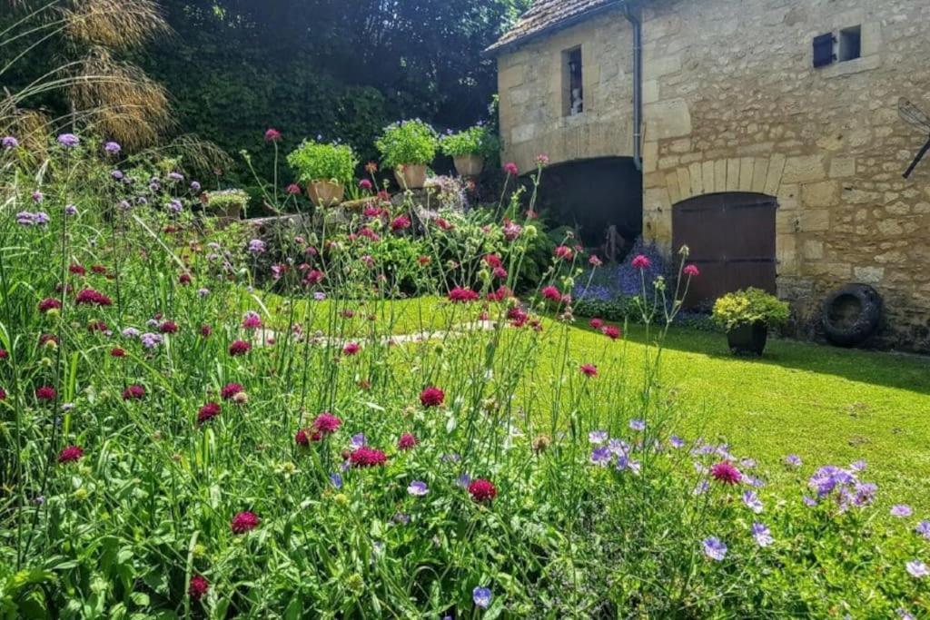 La Forge, Le Banquet Aux Eyzies Les Eyzies Exterior foto
